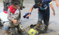 愛護班田植え&どろんこサッカー